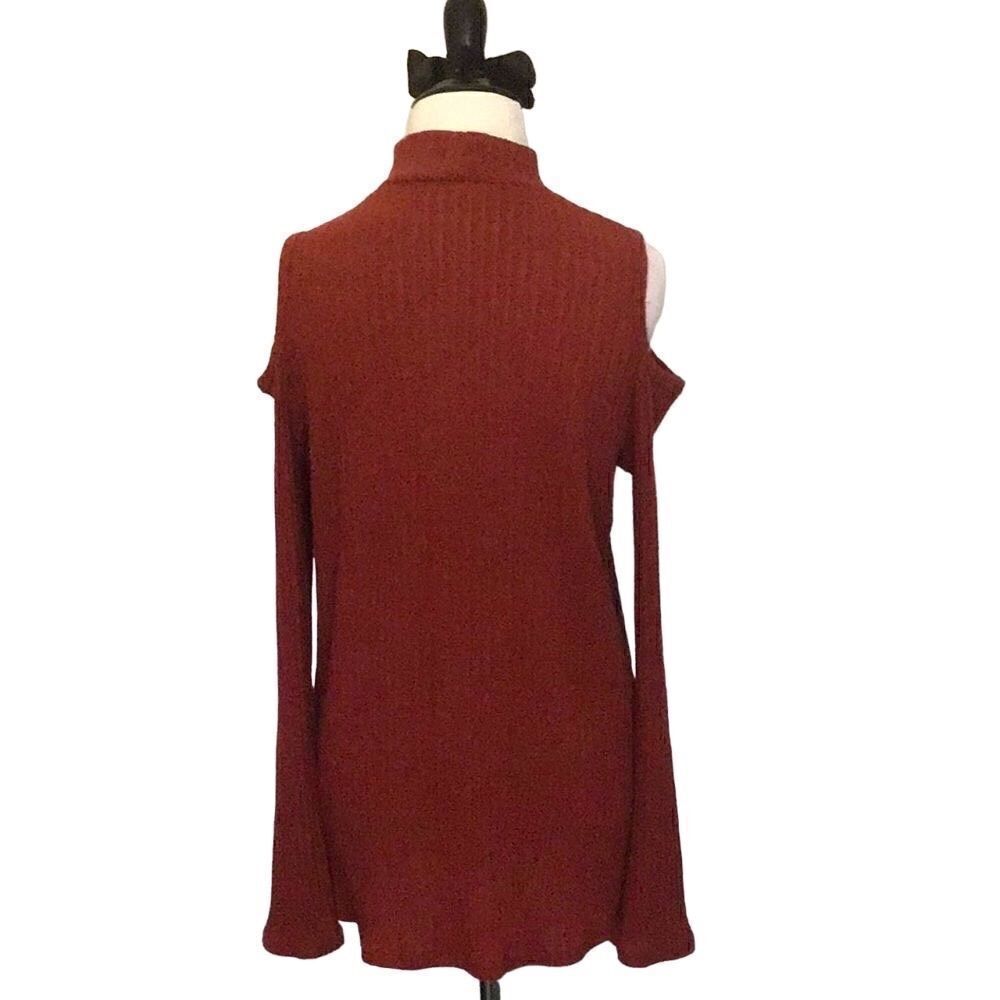 M t s Cold Shoulder Sweater - Picture 2 of 2